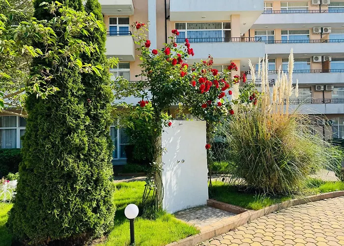 Grand Kamelia B 2,8 Large Sunny Daire Sunny Beach