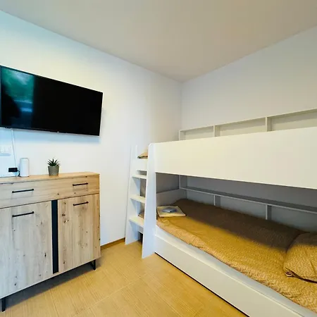 Grand Kamelia B 2,8 Large Sunny * סאני ביץ'