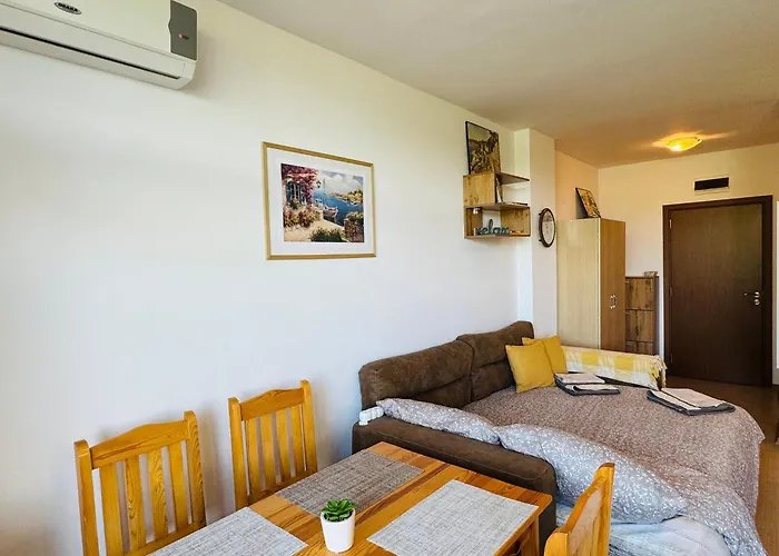 Grand Kamelia B 2,8 Large Sunny Appartement *